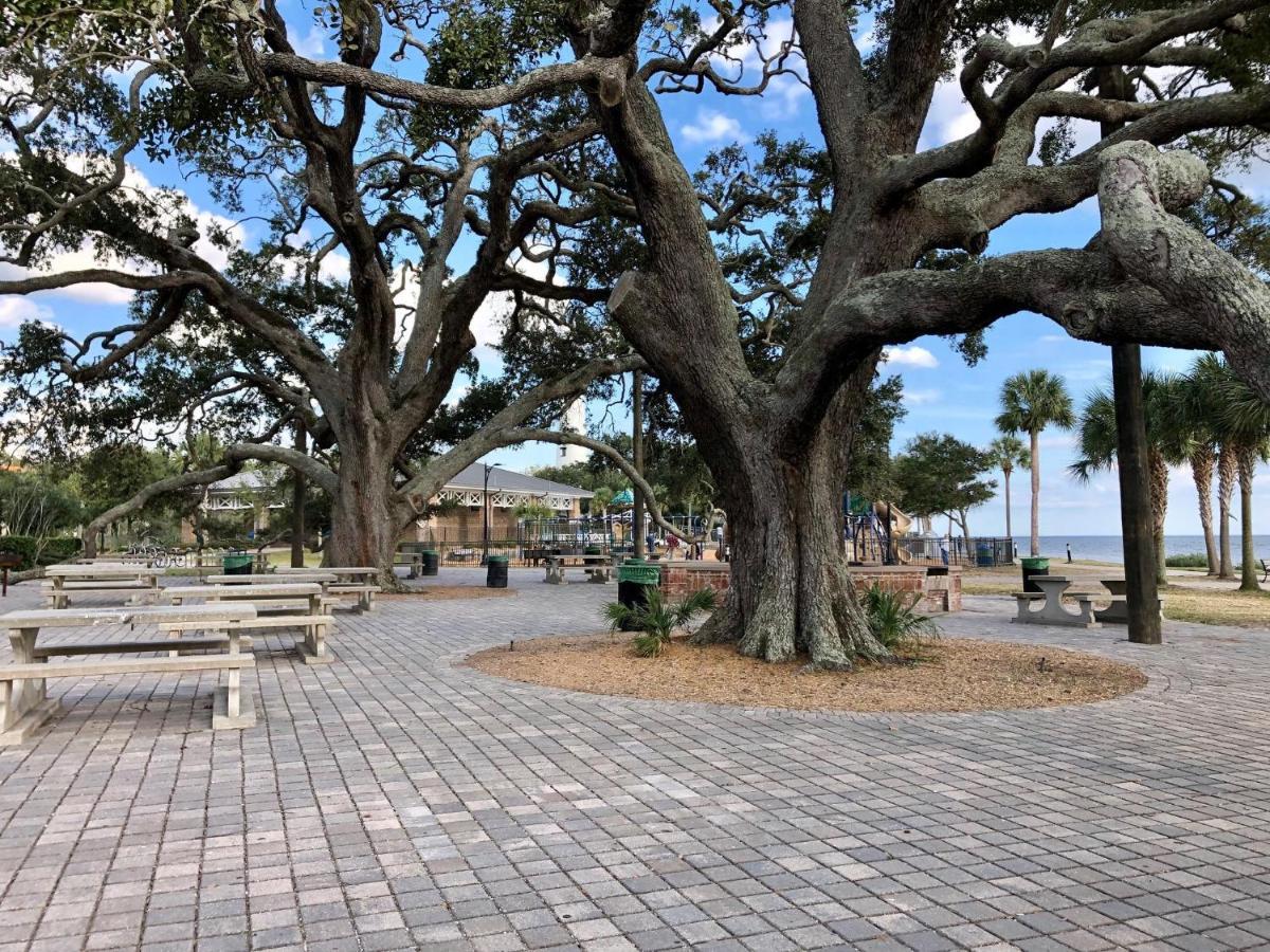 Вилла Salty Breeze At Demere Landing Unit 168 - Salt Air Dr St. Simons Island Экстерьер фото